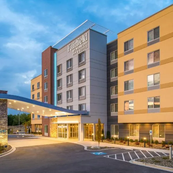 Fairfield Inn & Suites by Marriott Wenatchee，位于Cashmere的酒店