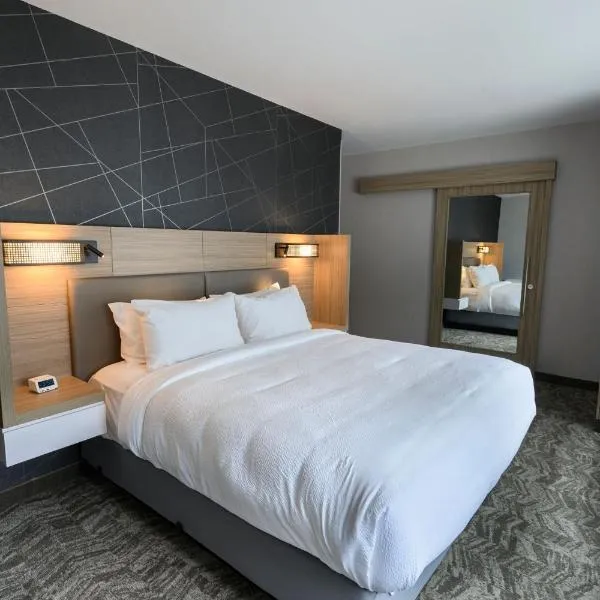 SpringHill Suites by Marriott Colorado Springs Downtown，位于科罗拉多斯普林斯的酒店