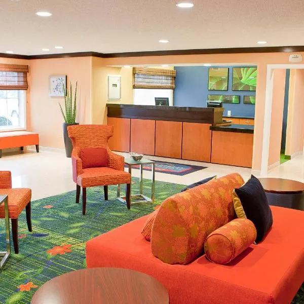 Fairfield Inn & Suites by Marriott Memphis East Galleria，位于Pisgah的酒店