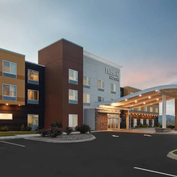 Fairfield Inn & Suites Louisville New Albany IN，位于路易斯威尔的酒店