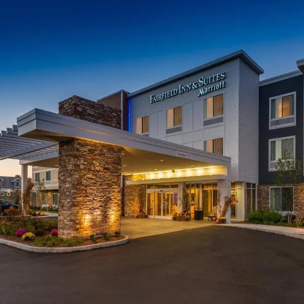 Fairfield Inn & Suites by Marriott Plymouth White Mountains，位于Hebron的酒店