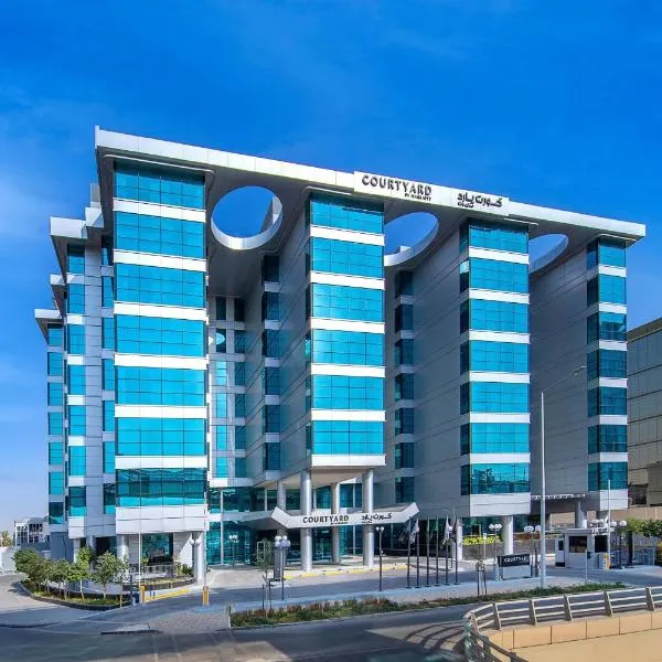 Courtyard by Marriott Riyadh Northern Ring Road，位于Sha‘īb al Malqāh的酒店