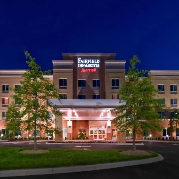Fairfield Inn & Suites Louisville East，位于Fisherville的酒店