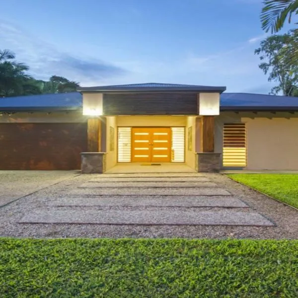 Aqua - Pecten Port Douglas，位于道格拉斯港的酒店