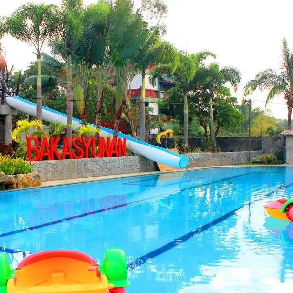 三描礼士 - 巴卡与南会议中心及度假酒店，位于Binuclutan的酒店
