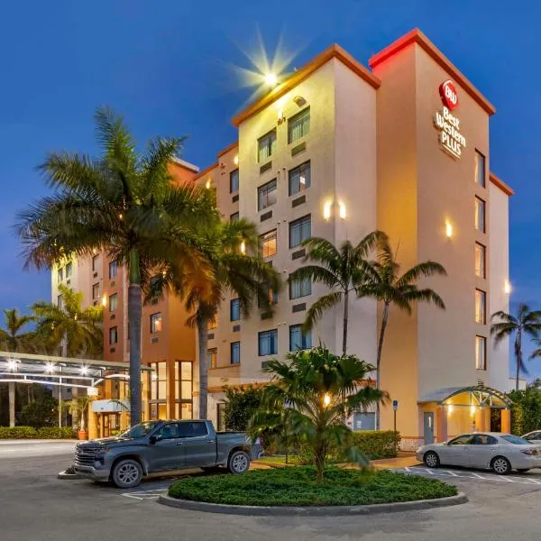 Best Western Plus Miami Executive Airport Hotel and Suites，位于Hawley Heights的酒店