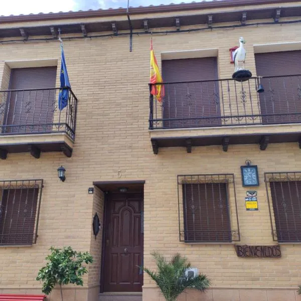 Casas Mirabel，位于Ríolobos的酒店