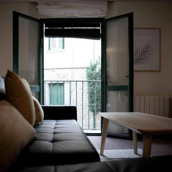 Apartamento Exterior 2 dormitorios en CENTRO HISTÓRICO，位于圣洛伦索-德埃斯科里亚尔的酒店