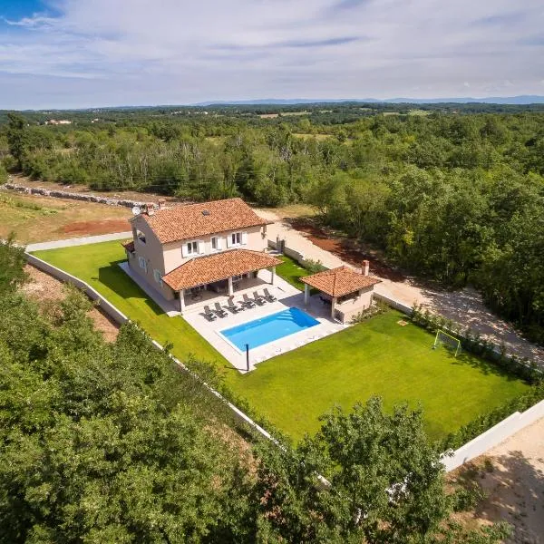 Villa Vega，位于泽敏的酒店