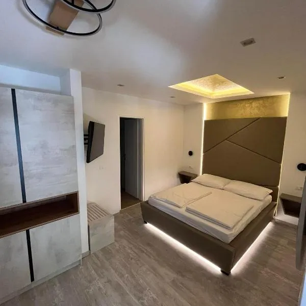 H&H Rooms Rovinj - Adults Only，位于罗维尼的酒店