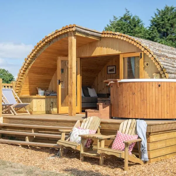 Barnhorn Glamping，位于Hooe的酒店