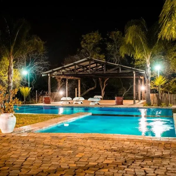 Mela Luxury Game Lodge，位于Kwamhlanga的酒店