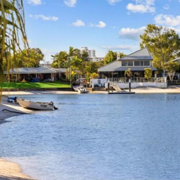 Mooloolaba Waterfront Unit - sleeps 8，位于穆卢拉巴的酒店