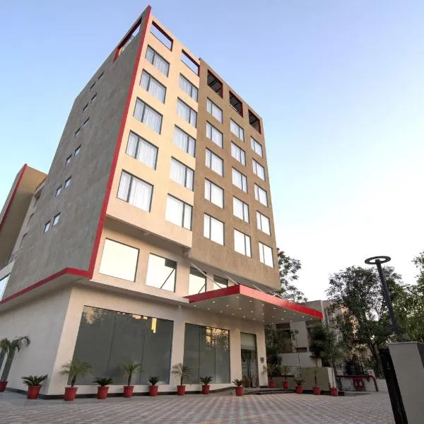 7 Apple Hotel Pratap Nagar, Jaipur，位于Renwāl的酒店