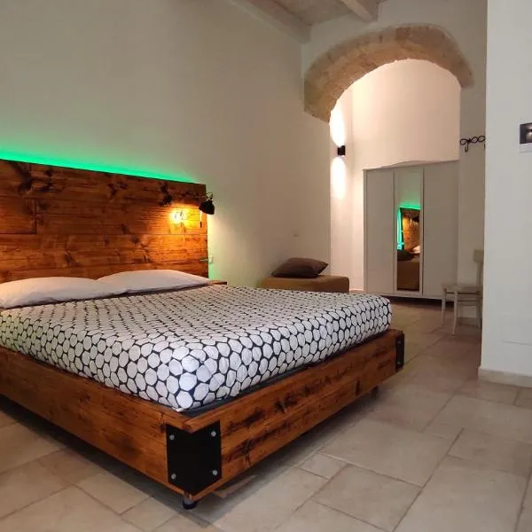 ''B&B Santa Rita Corato fitta camere''，位于科拉托的酒店