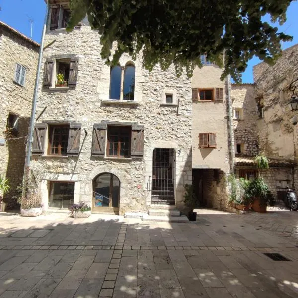 Chambre d'hôtes Les Tomettes，位于旺斯的酒店