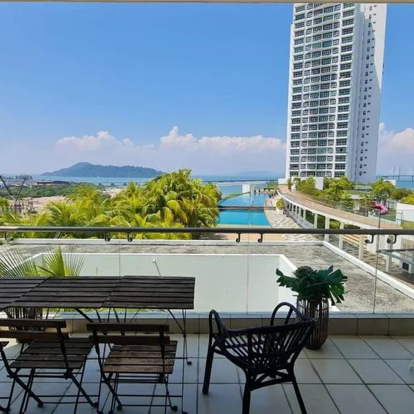 Southbay Seaview Condo A10 #10minQueensbay #15minSPICE，位于峇六拜的酒店