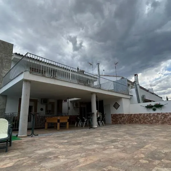 Vivienda rural Saltos de la Osera，位于Santo Tomé的酒店