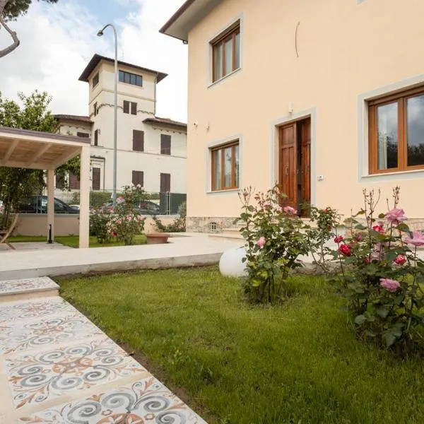 Villa Rosa Antica，位于卢卡的酒店