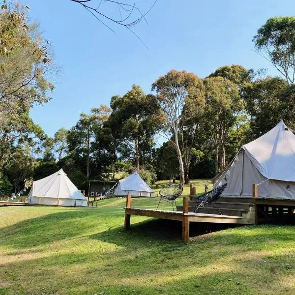 Iluka Retreat Glamping Village & Group Lodge Accommodation，位于红山南的酒店