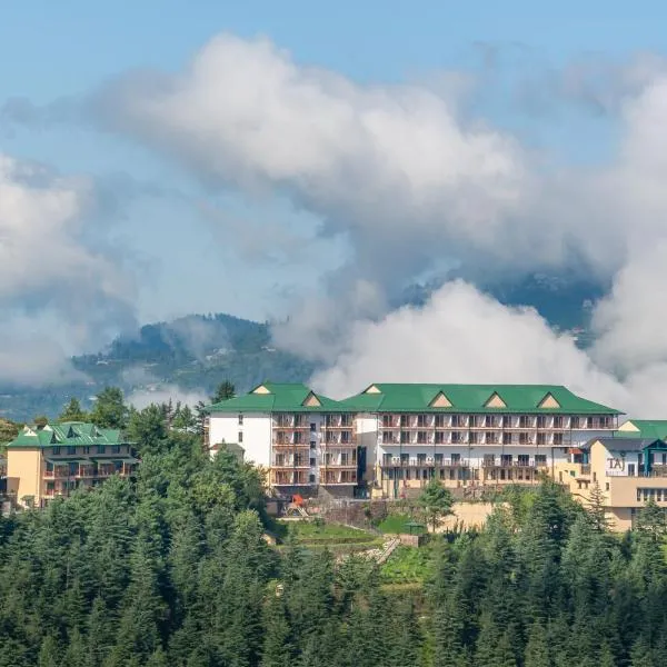 Taj Theog Resort & Spa Shimla，位于库夫里的酒店