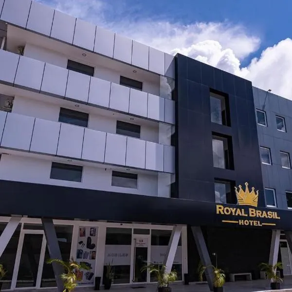 Hotel Royal Brasil，位于帕拉马里博的酒店