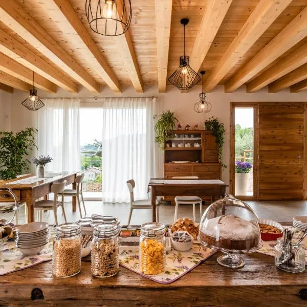 Agriturismo al Comarel，位于Tarzo的酒店