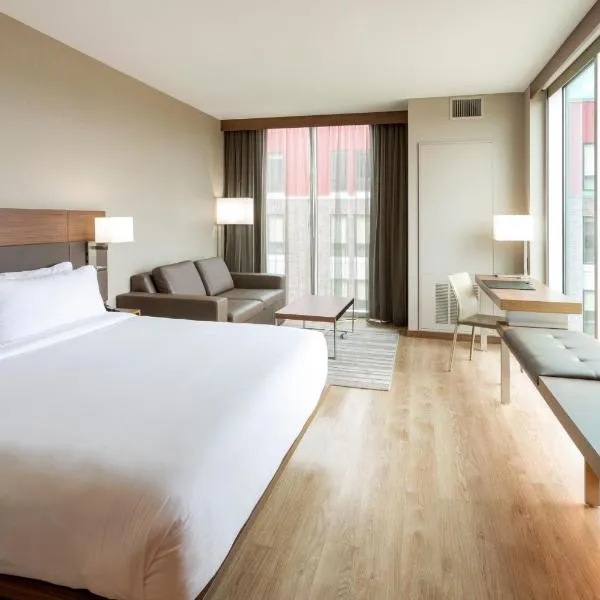 AC Hotel by Marriott Minneapolis West End，位于明尼阿波利斯的酒店