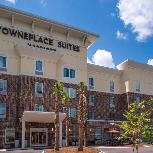 TownePlace Suites by Marriott Charleston-West Ashley，位于Hollywood的酒店