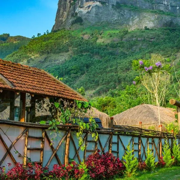Deshadan Eco Valley Resort - An Eco friendly Mud House，位于Kanthalloor的酒店