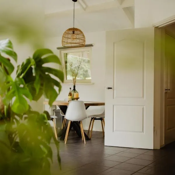 Bungalow Rondomzon，位于皮滕的酒店