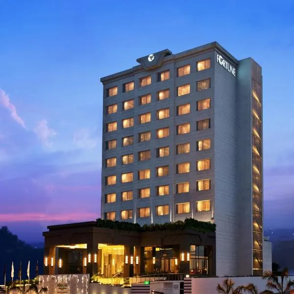 Fortune Park JPS Grand, Rajkot - Member ITC's Hotel Group，位于Pāl的酒店