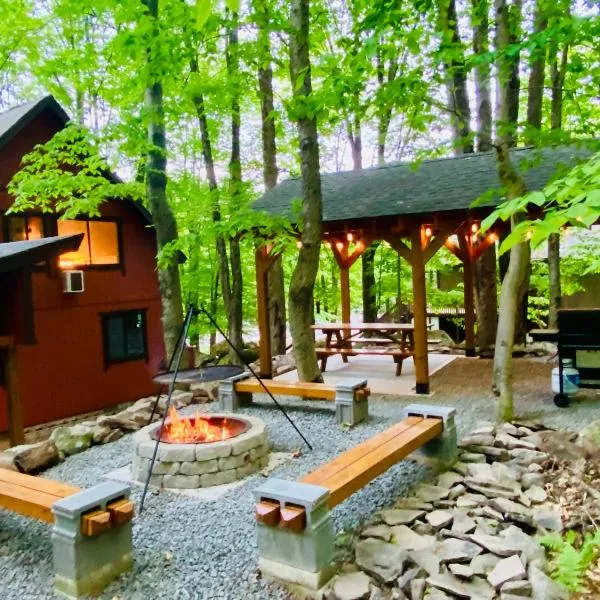 Lakeview Cabin in The Hideout，位于霍利的酒店