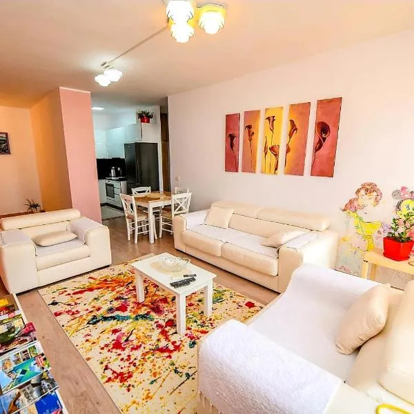 Happy stories' apartment in city centre，位于斯库台的酒店