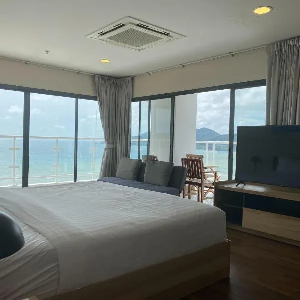 Patong Tower Superior Seaview 4BR-2101，位于芭东海滩的酒店