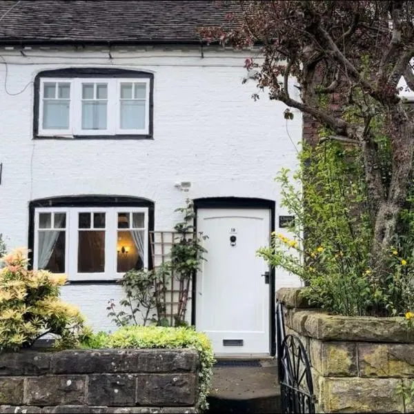 Chapter Cottage, Cheddleton Nr Alton Towers, Peak District, Foxfield Barns，位于Cheddleton的酒店