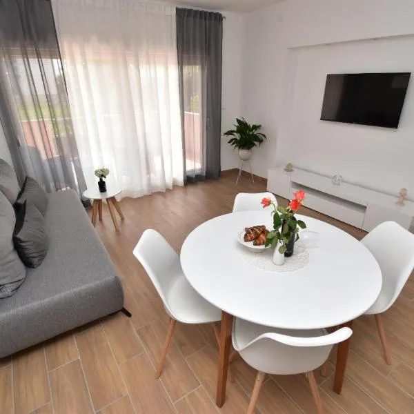 Apartments Ivan，位于扎达尔的酒店