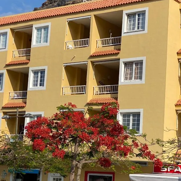 Tazacortes Beach and also Luz y Mar apartments，位于Puerto的酒店