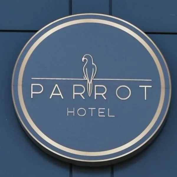 Hotel Parrot，位于Magdalenka的酒店