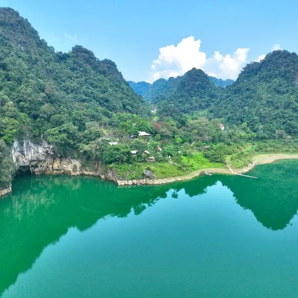 Thang Hen Lake - Thang Hen Glamping & Eco Outdoor，位于Thăng Hen的酒店