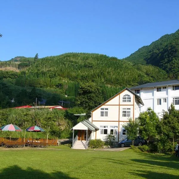 迦南山莊，位于五峰乡的酒店