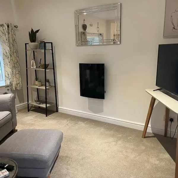 North Cottage Marlfields Hall, Stunning Location，位于Adlington的酒店