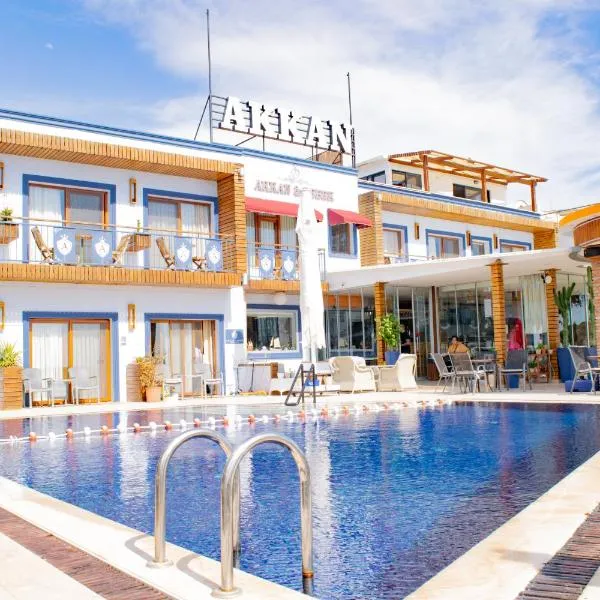 阿肯海滩酒店，位于Çırkan的酒店