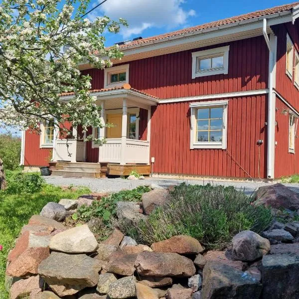 Sällinge House - Cozy Villa with Fireplace and Garden close to Uppsala，位于乌普萨拉的酒店