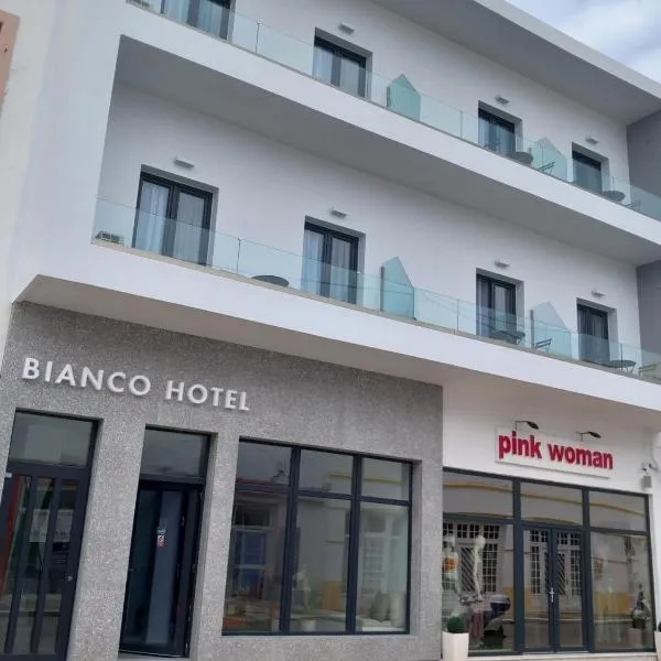 Bianco Hotel，位于阿齐亚马利那的酒店
