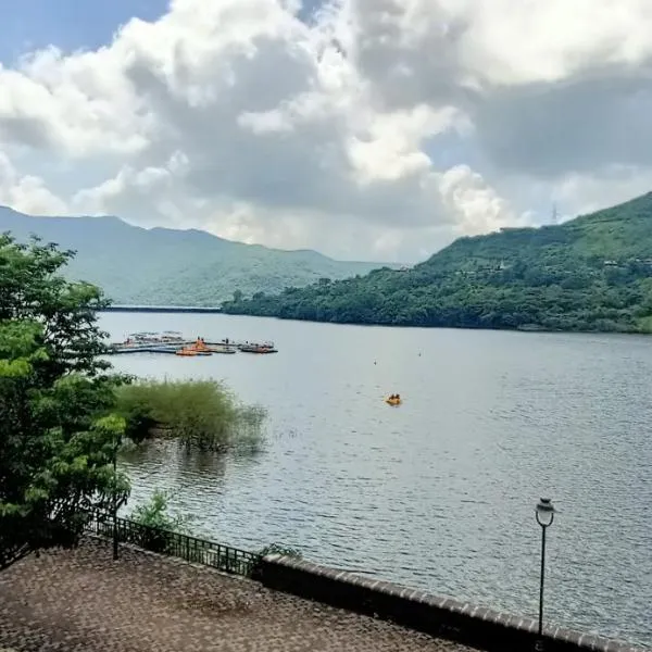 lake view Studio House'，位于Lavasa的酒店