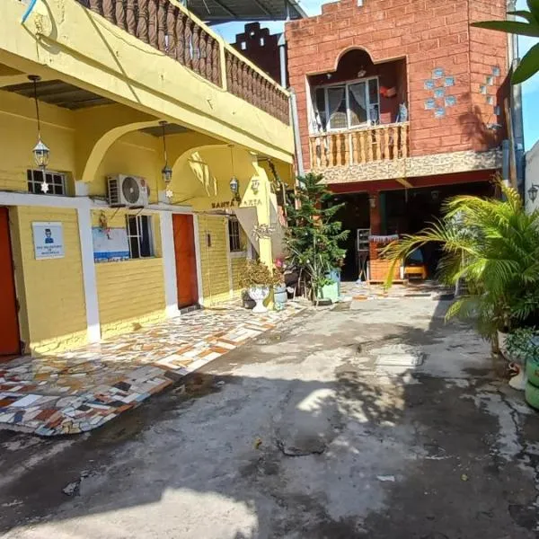 Hostal Santa Marta，位于El Tamarindo的酒店