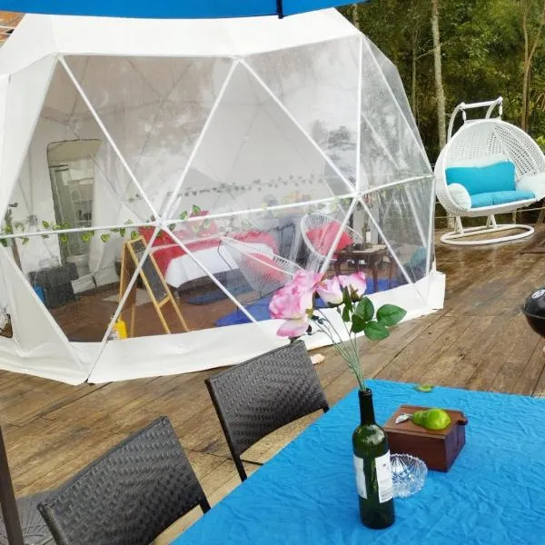 Glamping Eco Azulejo，位于Arbeláez的酒店