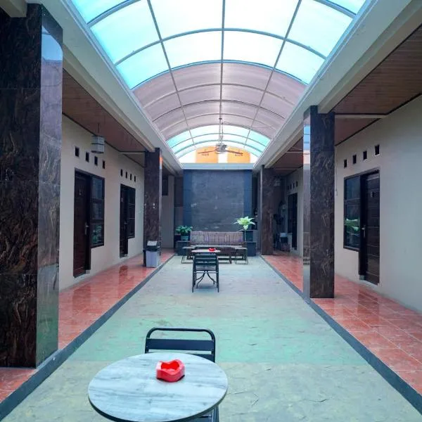 RedDoorz Syariah near Unila，位于Negarasaka的酒店