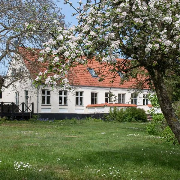 Feriehuset Ørnereden，位于伦讷的酒店